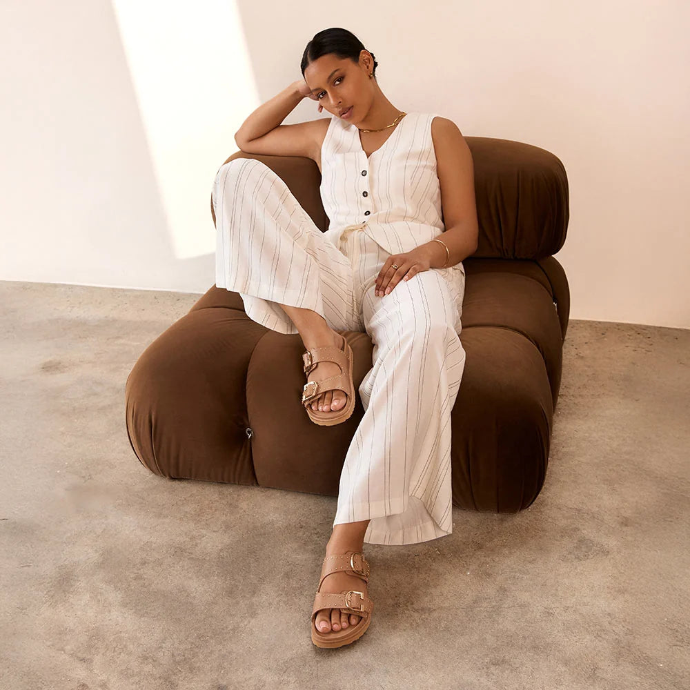 Frankie4 Deon Camel Stud