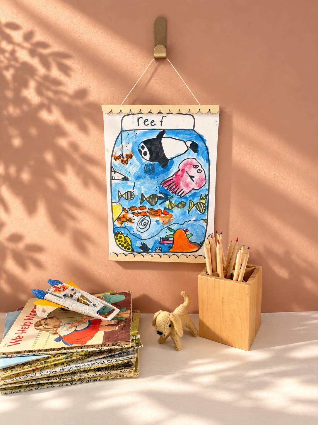 Scallop Magnetic Print Hanger