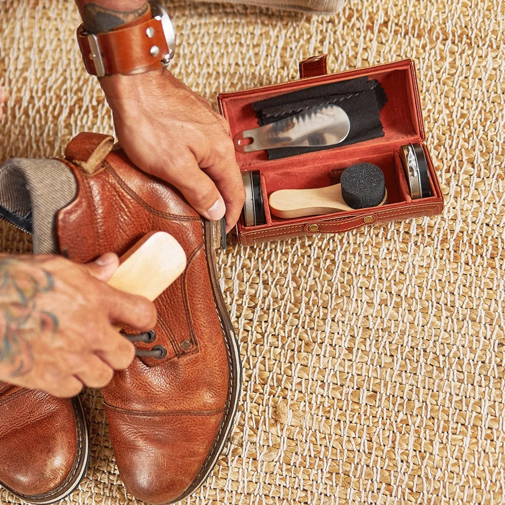 Gentleman's Shoe Shine Kit