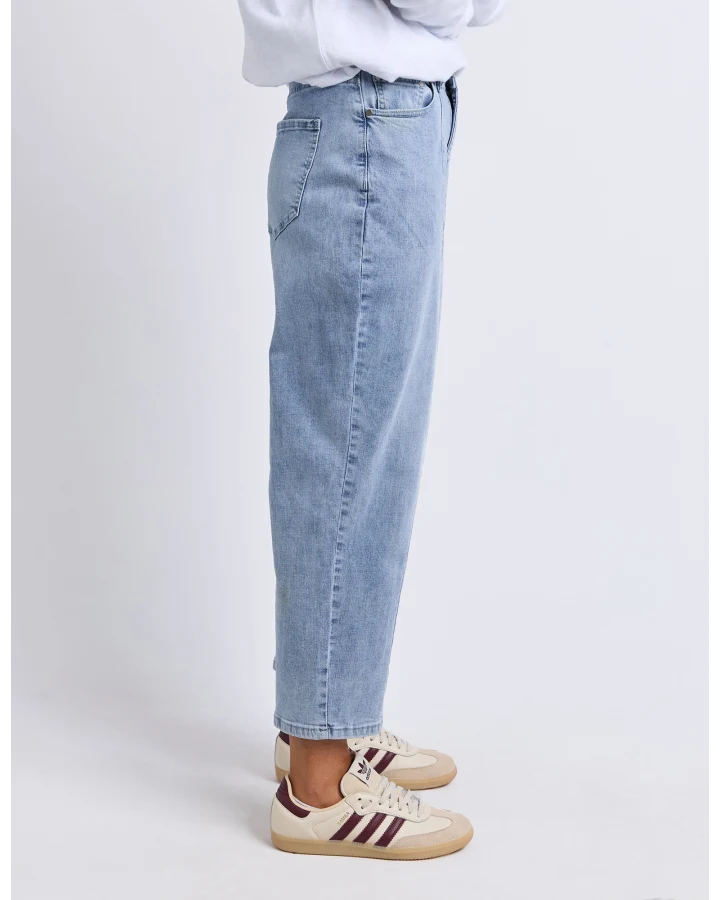 Ambrose Barrel Jean - Light Blue