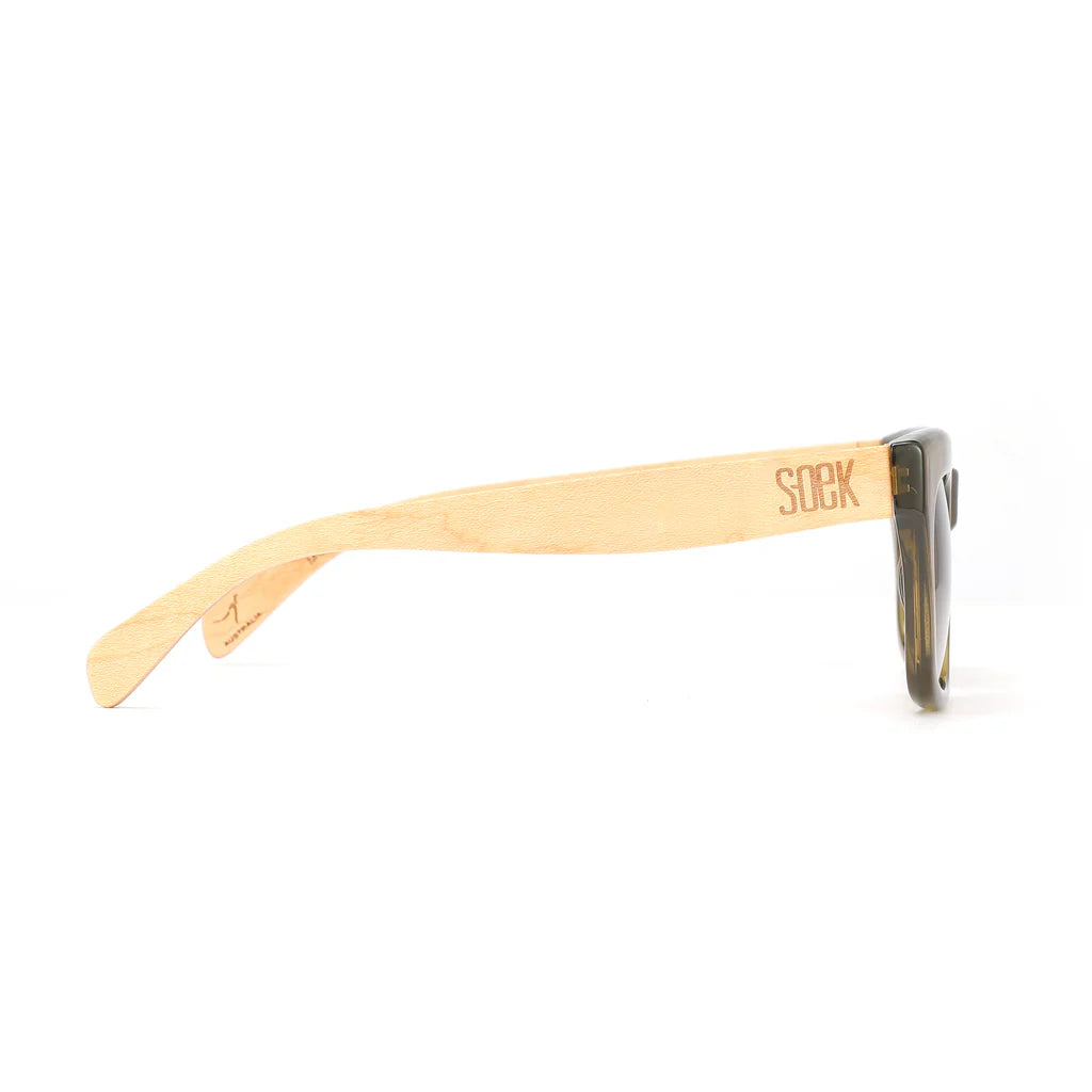 SOEK Sun Reader l Morgan Moss