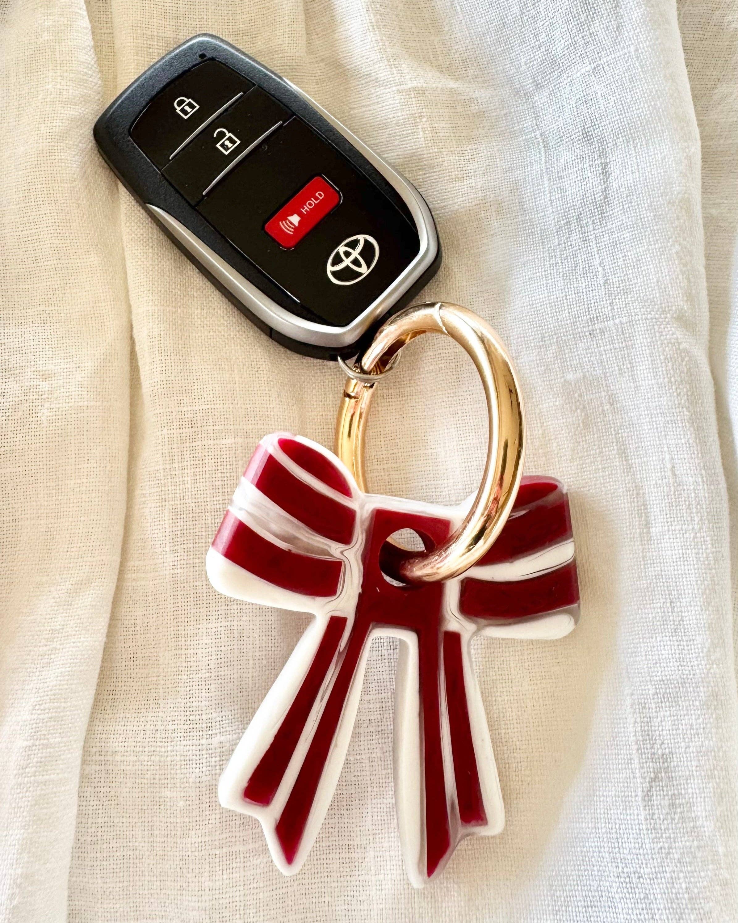 Stripey Bow Resin Keyring - Red/Whte / Gold