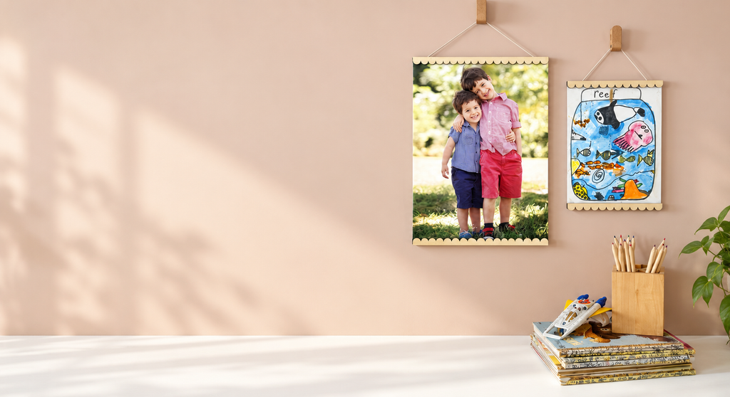 Scallop Magnetic Print Hanger
