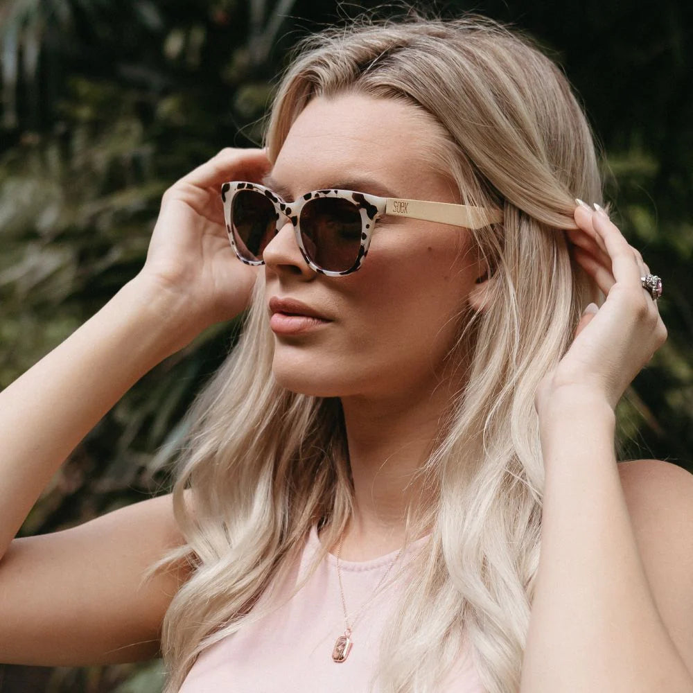 SOEK Sun Reader l Lila Grace Ivory